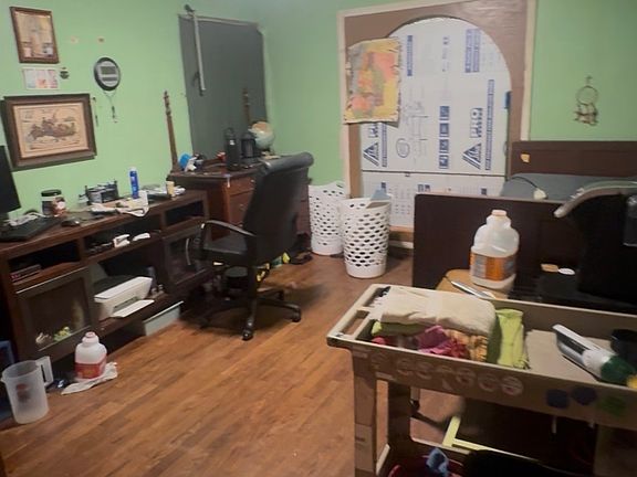 5th image of 2403 Langdon Ave