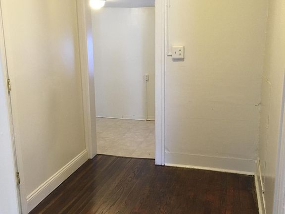 5th image of 418 Olive St #2