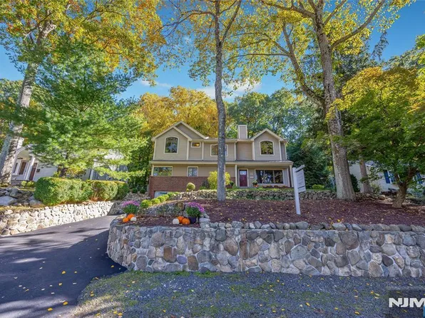 89 Norman Drive, Ramsey, NJ 07446