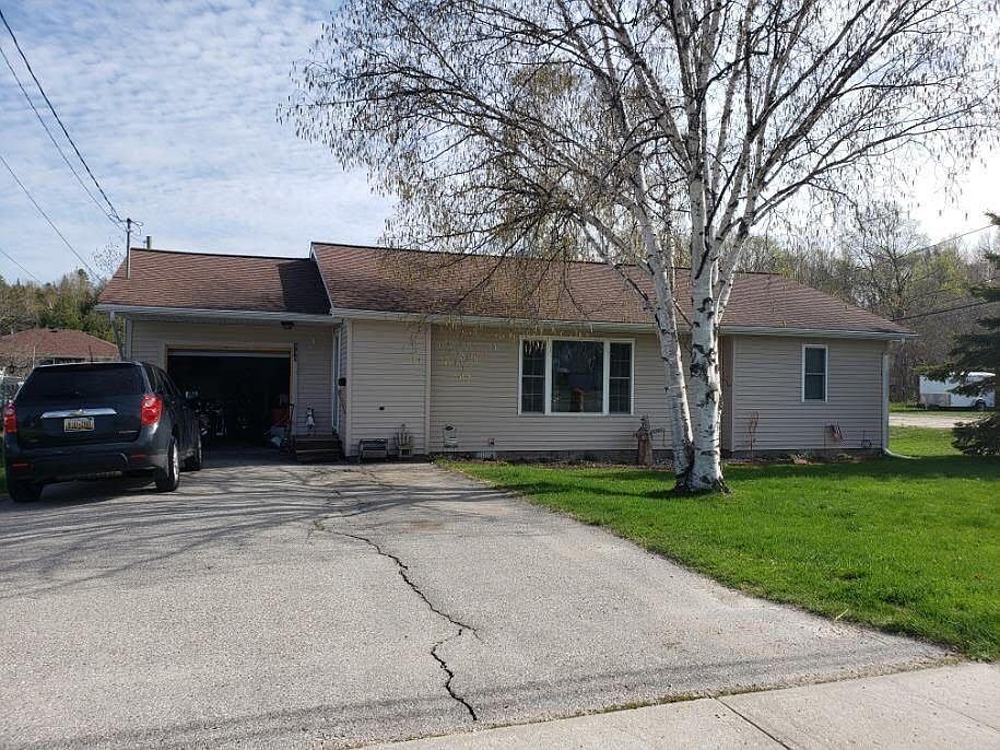 1st image of 240 E Truckey St