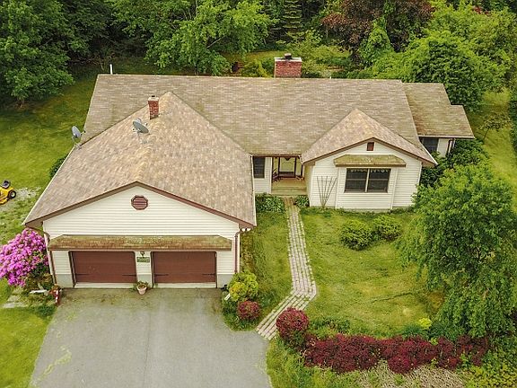 3rd image of 64 Sharon Ct