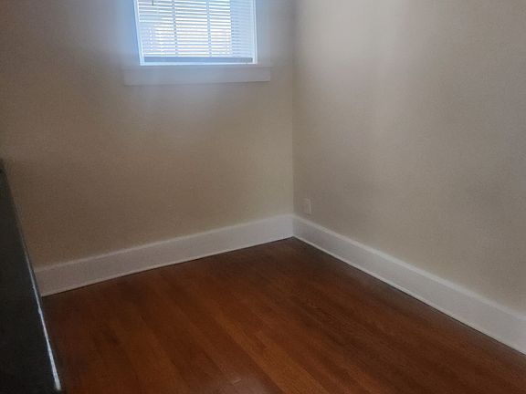 4th image of 817 5th St NW #13