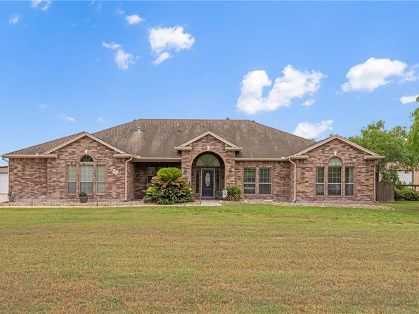 5665 Grand Lake Cir, Robstown, TX 78380