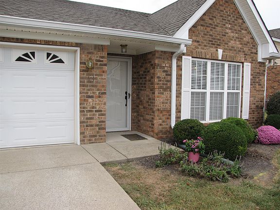 2nd image of 444 Village Green Cir