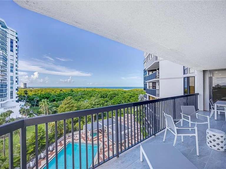 6075 Pelican Bay Blvd #605 — Photo 38
