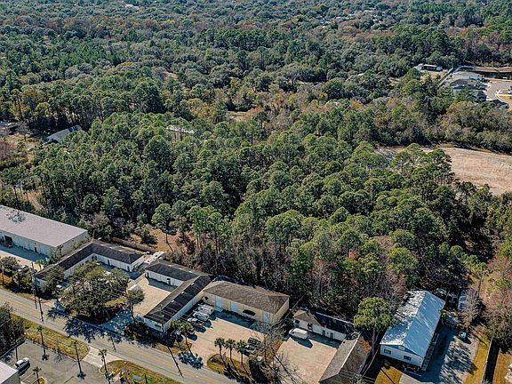 5th image of 724 Cypress Rd