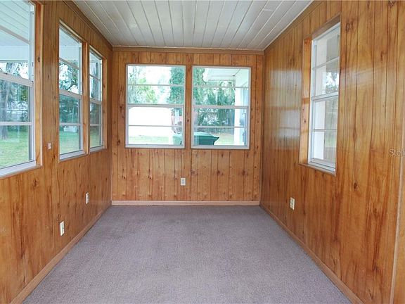 5th image of 1014 Oak Dr