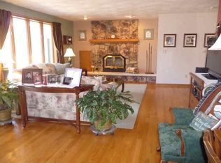 9511 Dale Rd, Larsen, WI 54947