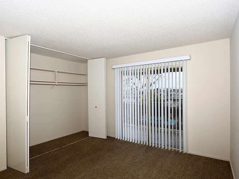 Mallard Creek Apartments — Photo 4