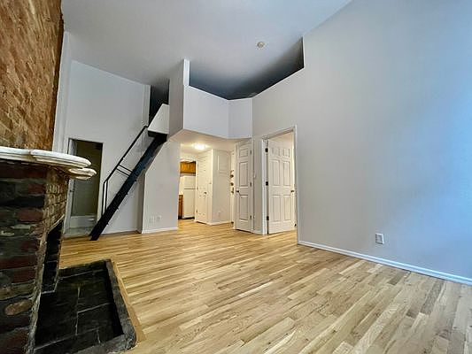 2nd image of 35 W 16th St APT 3