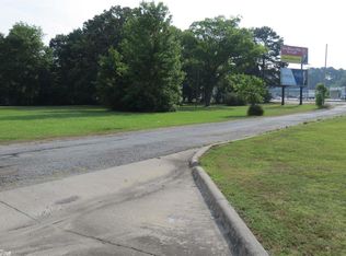 2904 Camden Rd, Pine Bluff, AR 71603