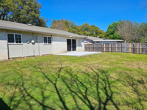 3rd image of 1202 Platt Dr