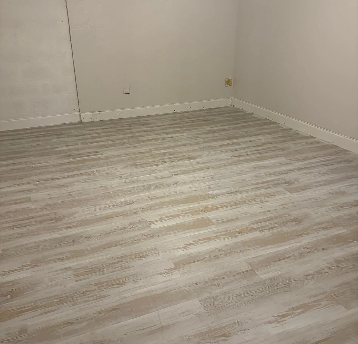 3 bed, 2.0 bath, 1328 sqft, $1,500 — Photo 3