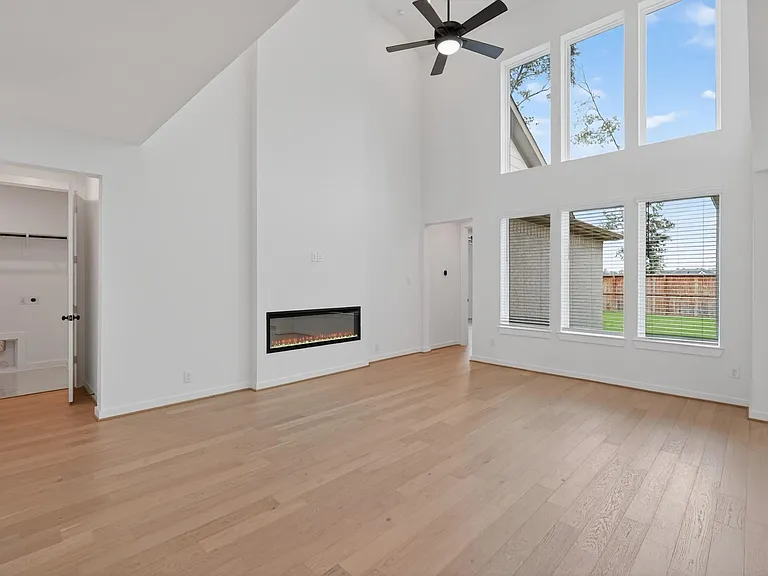 9437 Pacific Crest Ct — Photo 12