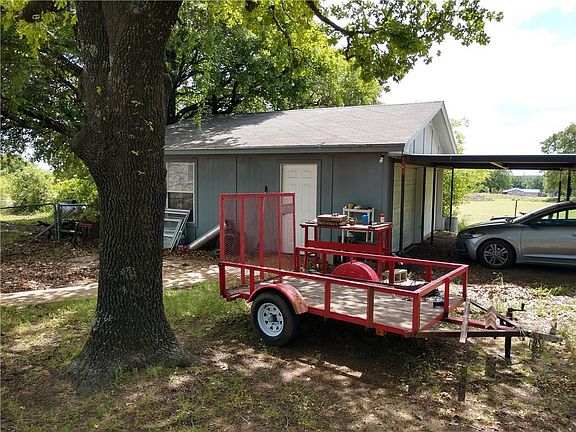 4th image of 221 County Road 3215