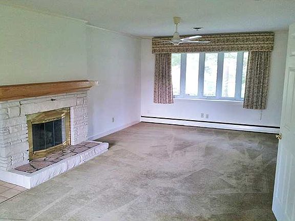 3rd image of 5149 Bellamy Manor Dr