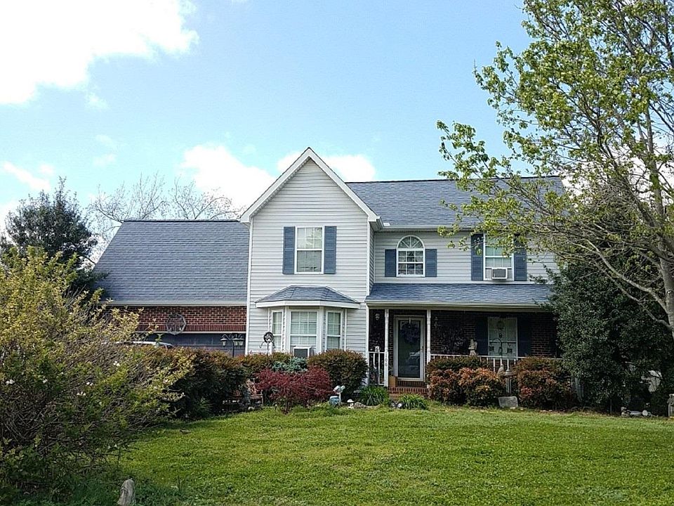 1st image of 106 Brookfield Cir