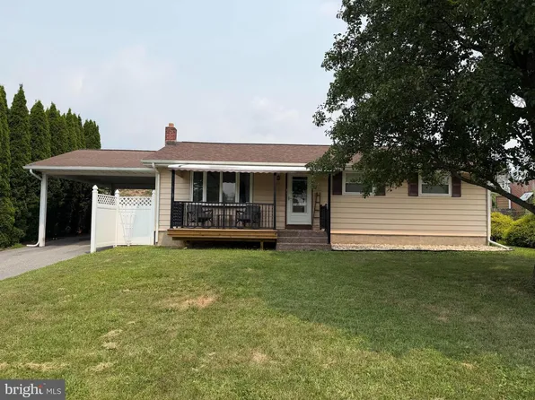 81 E College Ave, Wernersville, PA 19565