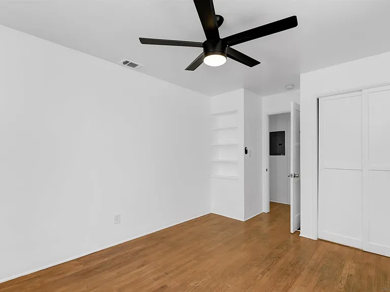4774 College Ave — Photo 30