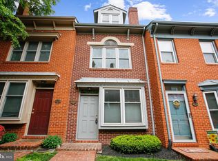 1541 Oronoco St, Alexandria, VA 22314