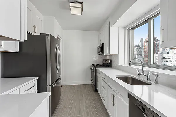 Kitchen, photo 1