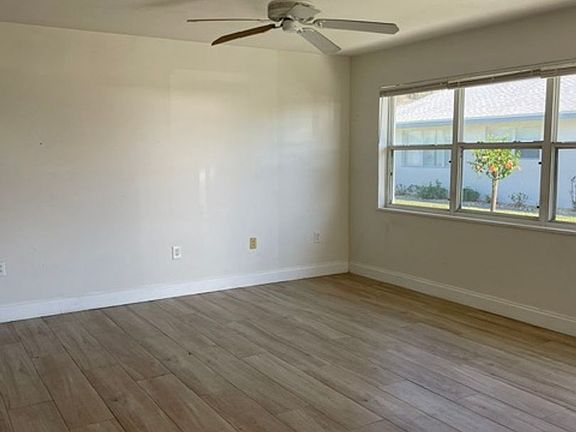 3rd image of 517 96th Ave N Unit A