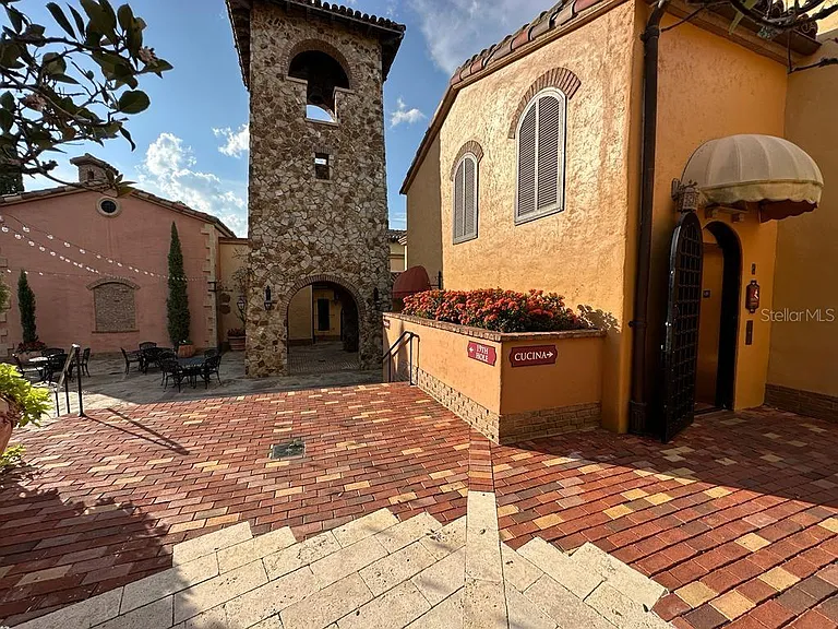 16029 Volterra Point — Photo 41