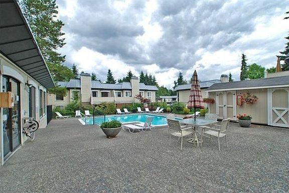 3rd image of 1610 103rd Ave NE APT S2