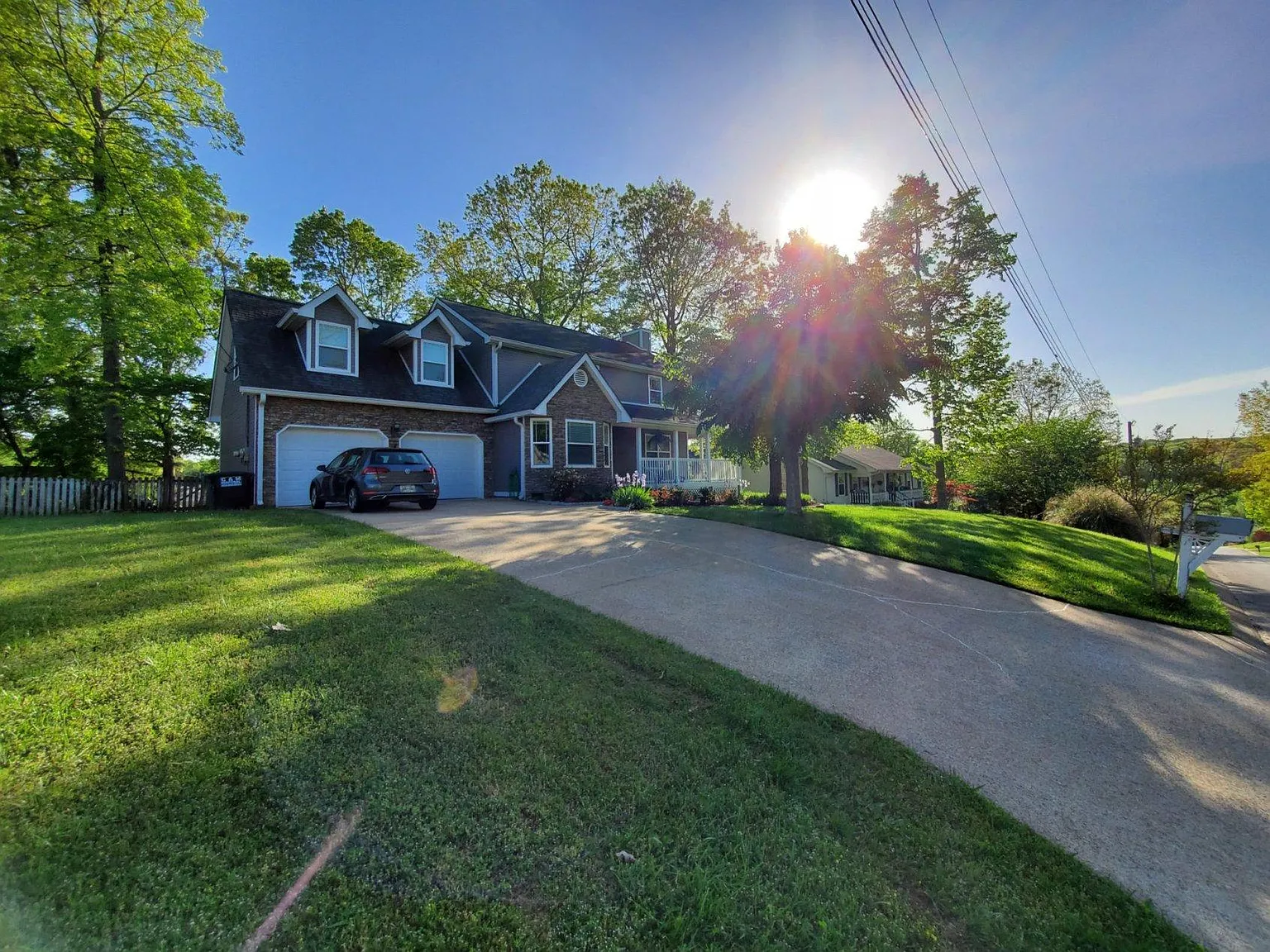 4 bed, 2.5 bath, 2480 sqft, $2,849 — Photo 4