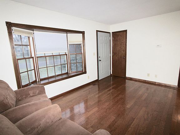 3rd image of 4507 S Lauder Ave