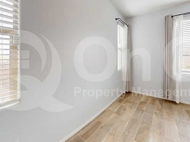 11929 E Ryscott Cir — Photo 9