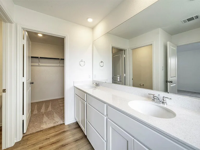108 Montego St — Photo 17