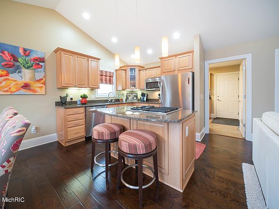 2nd image of 56431 Terra Vista Blvd