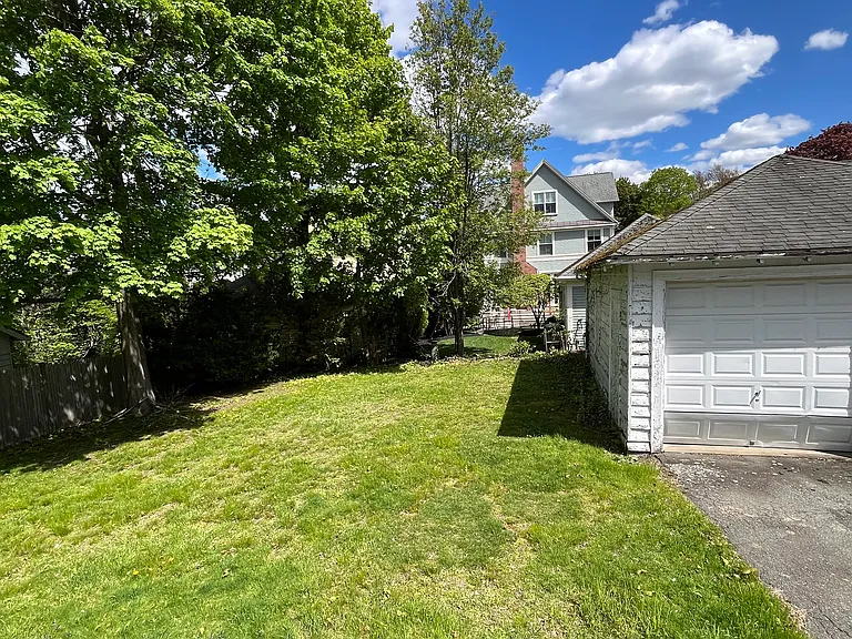 14 Hammondswood Rd #2 — Photo 2