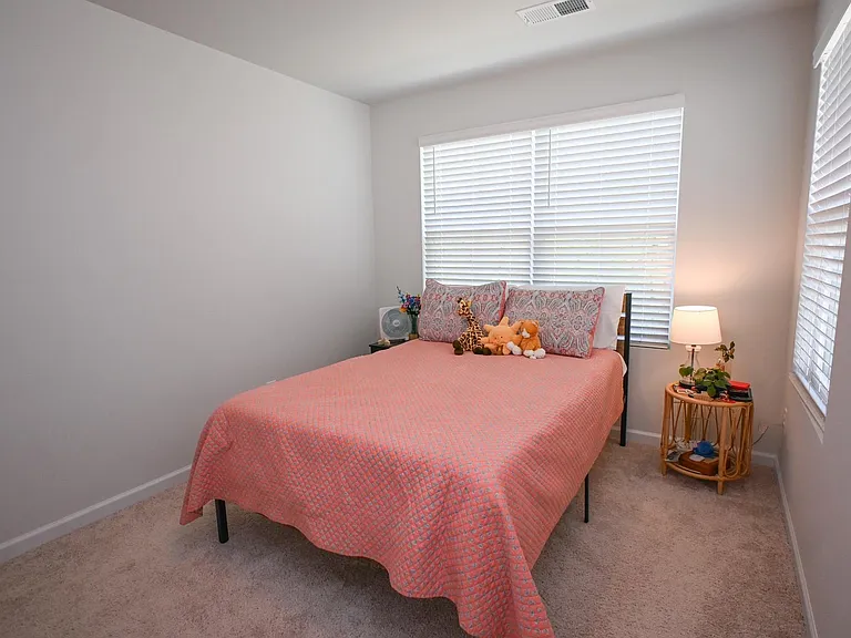 552 Kingfisher Ct — Photo 16