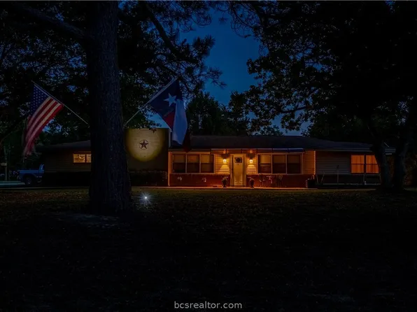 23 Casper Pl, Hilltop Lakes, TX 77871