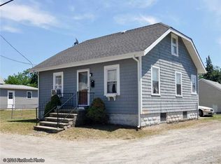 36 Cedar Ave, Riverside, RI 02915