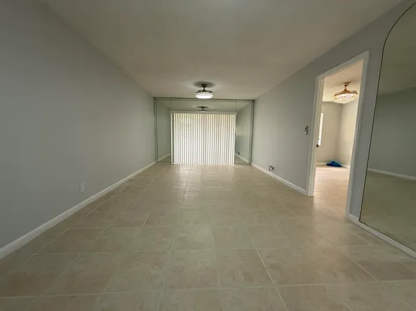 228 Lake Dora Dr, West Palm Beach, FL 33411