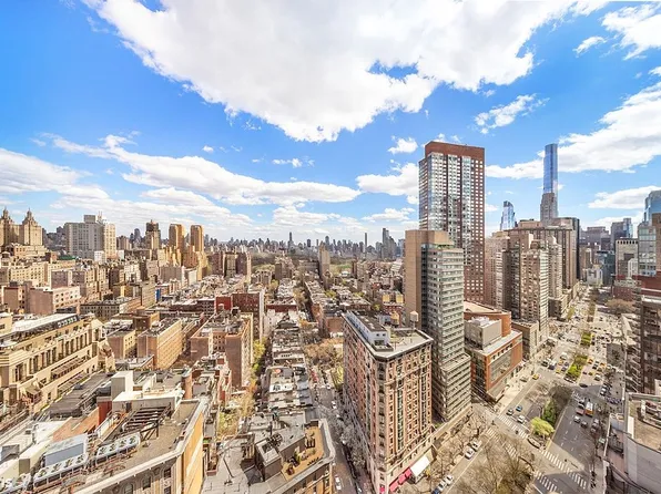 2025 Broadway APT 21F, New York, NY 10023