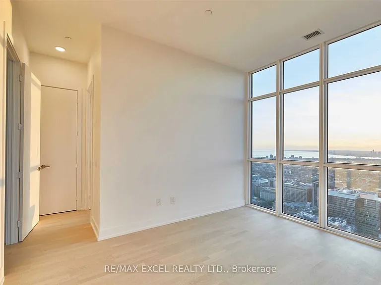 7 Grenville St #6403 — Photo 19