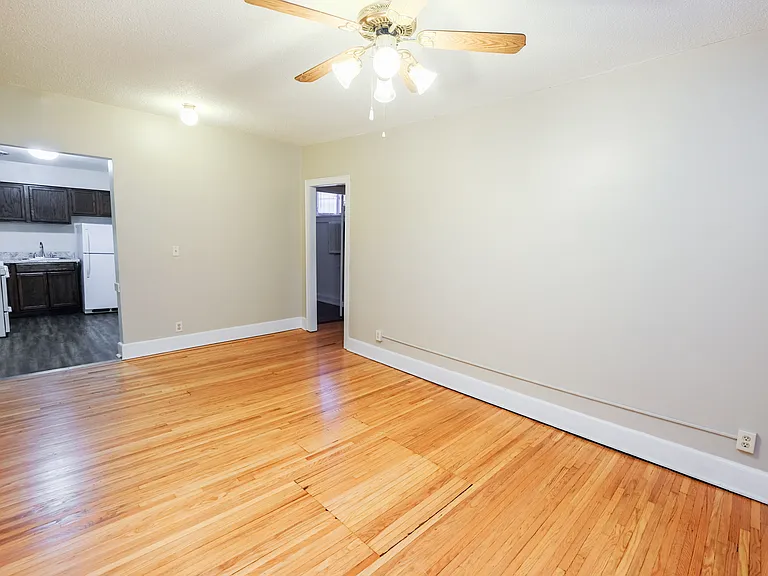 Fremont Apartments — Photo 41