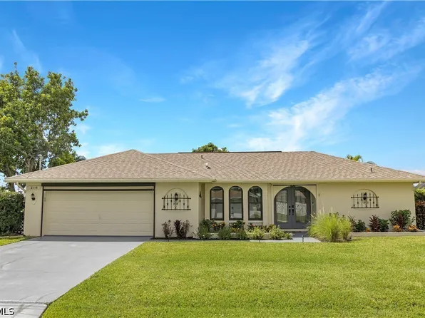 216 SE 30th Ter, Cape Coral, FL 33904