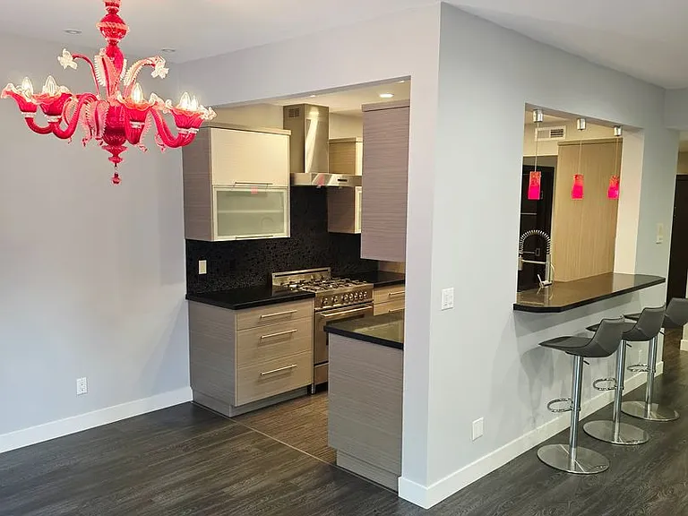 12540 Burbank Blvd #103 — Photo 8