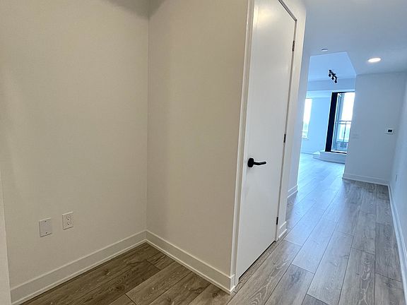 2nd image of 758 Dovercourt Rd #507