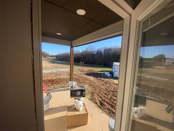 5th image of 1032 Rays Way