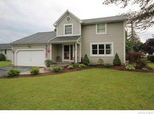 2470 Sylvan Pl, Niagara Falls, NY 14304