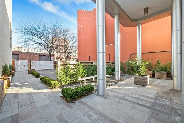 Rented by Keller Williams NYC | media 18