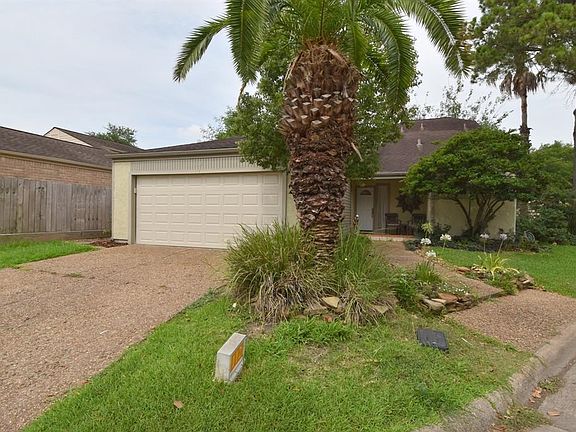 4th image of 12800 Briar Forest Dr Unit 112
