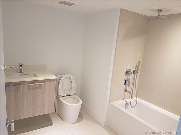 4th image of 1133-102 Bay Hbr #306