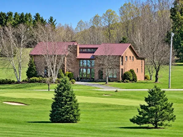 11 Golf Course Rd, Malone, NY 12953